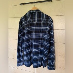 DC Men's Blue and White Plaid Casual Button Down Shirt